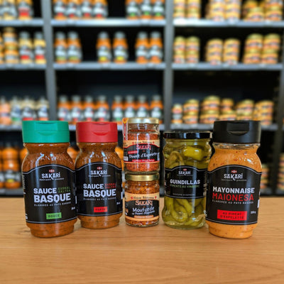 Coffret gourmand basque avec sauces et condiments au piment d'Espelette