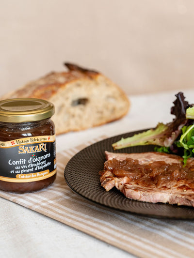 Confit d'oignon au vin d'Irouleguy et piment d'Espelette