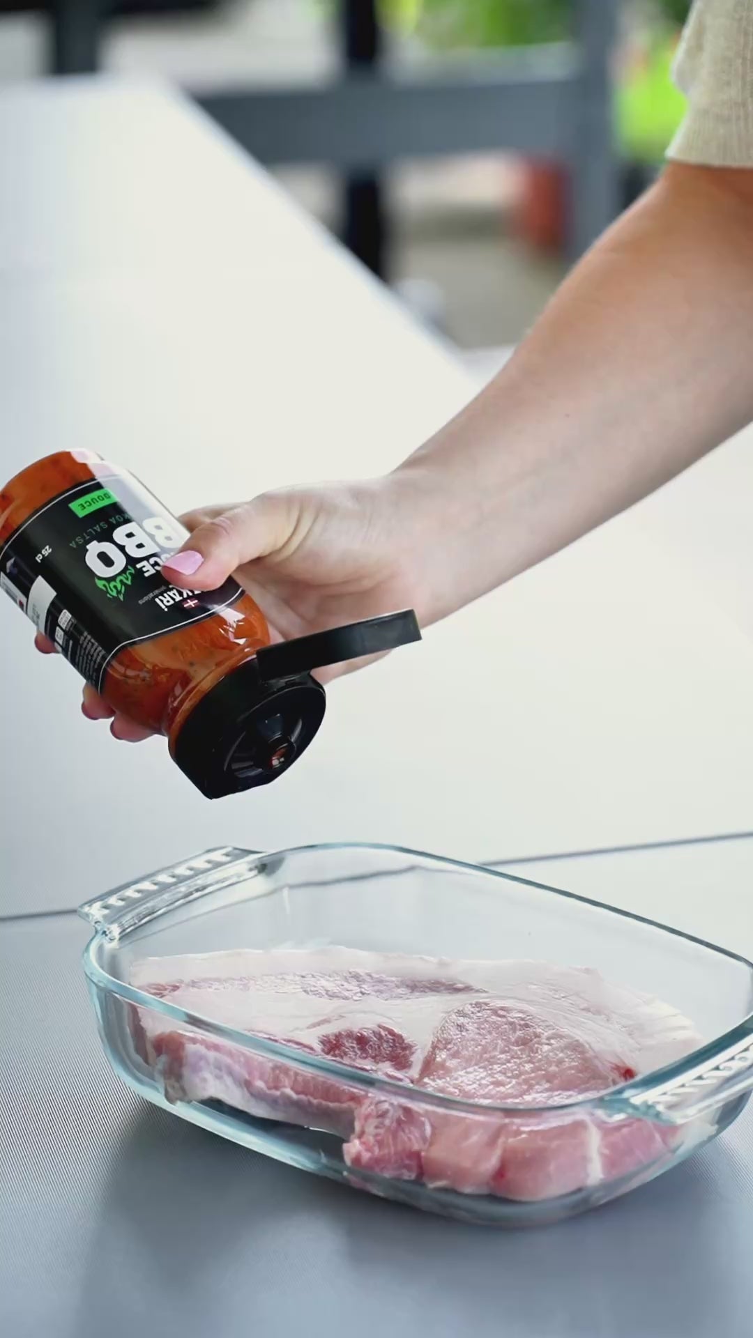 Load video: Sauce BBQ Forte Sakari