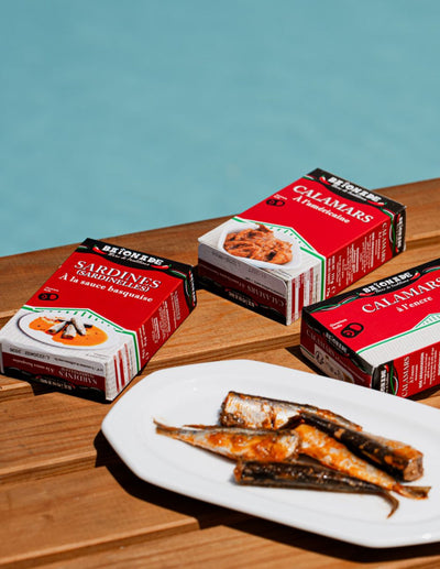 Sardinelles à la sauce basquaise