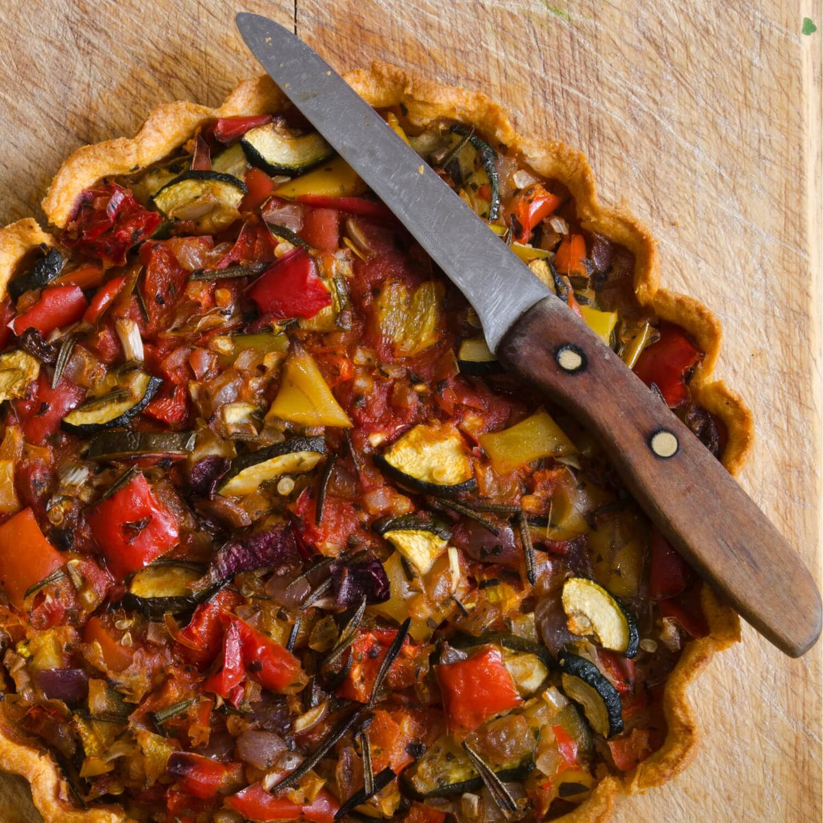 Quiche tomates séchées, feta et poivrons